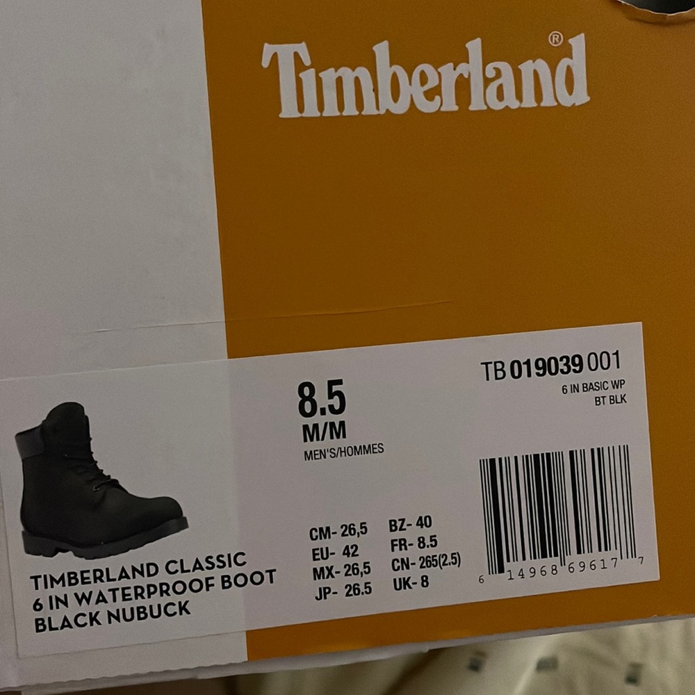 Brand new Never worn.. Black Timberlands